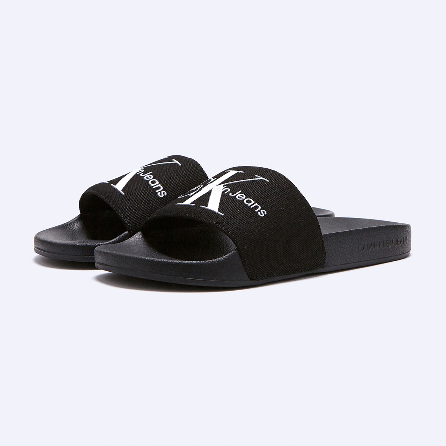 모노그램 바스 슬리퍼 블랙 / YW00103BDS