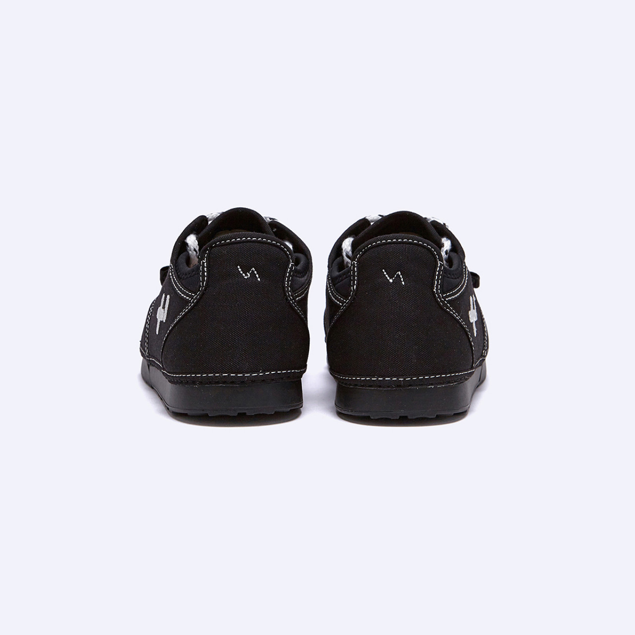 3300 캔버스 로우 코어 블랙 / FLOTFA0U01