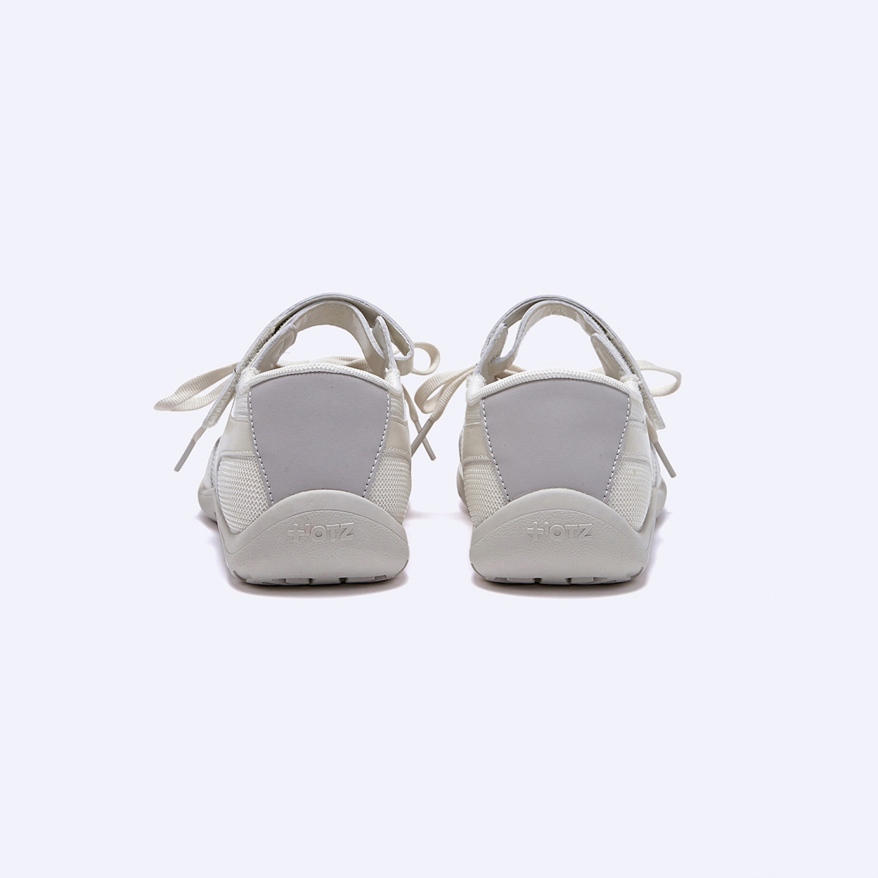 로마리 레이스업 스니커즈 아이보리 / FLOTFA1W18