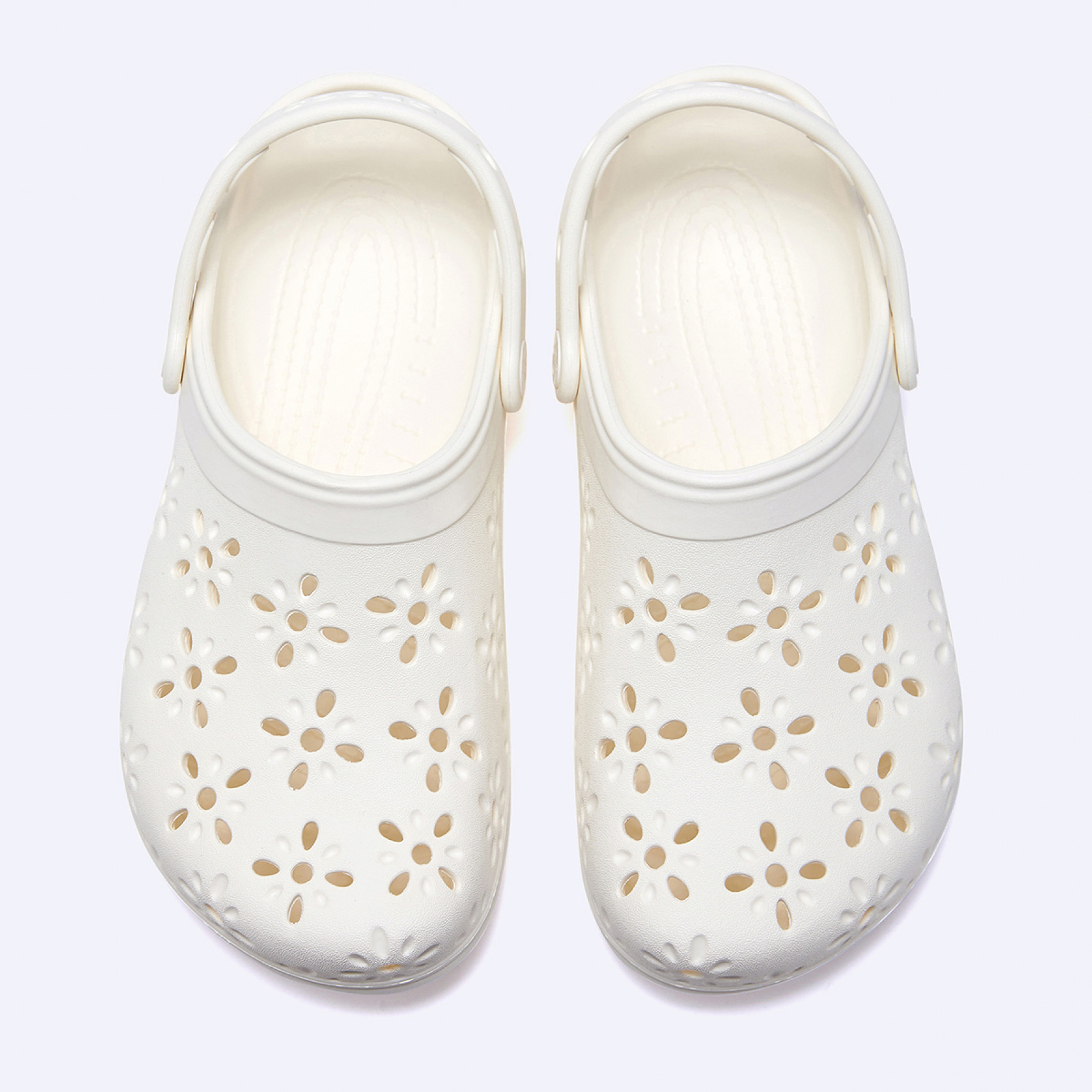 클래식 플로럴 컷 아웃 클로그 크림 / 210927-0WV