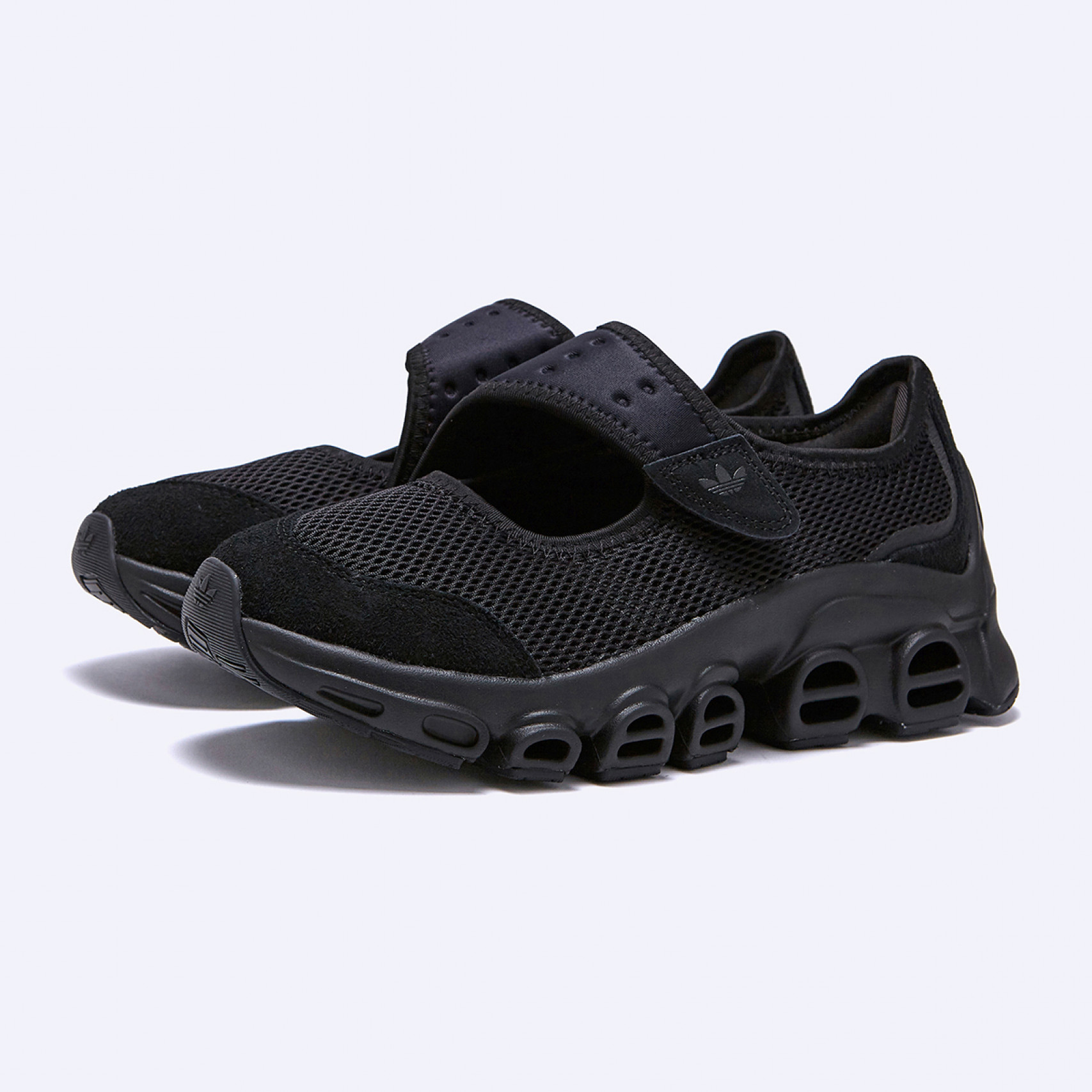 아디폼 메가제인 코어 블랙 / JI2416