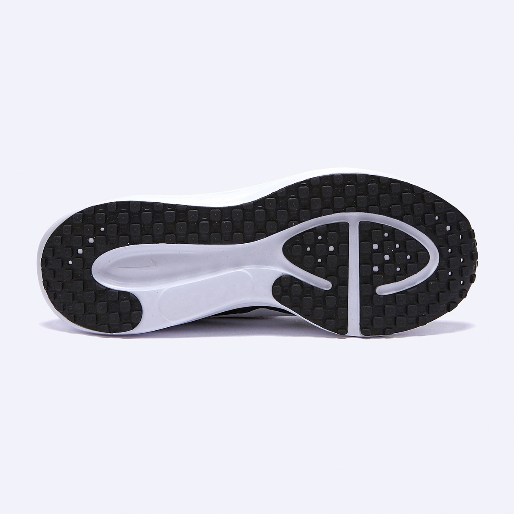 레볼루션 8 블랙 남성 / HJ9198-003