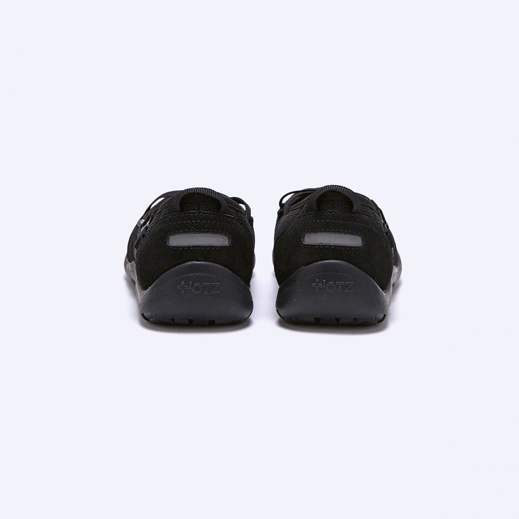 로마리 스웨이드 밴딩 스니커즈 블랙 / FLOTFA3W56