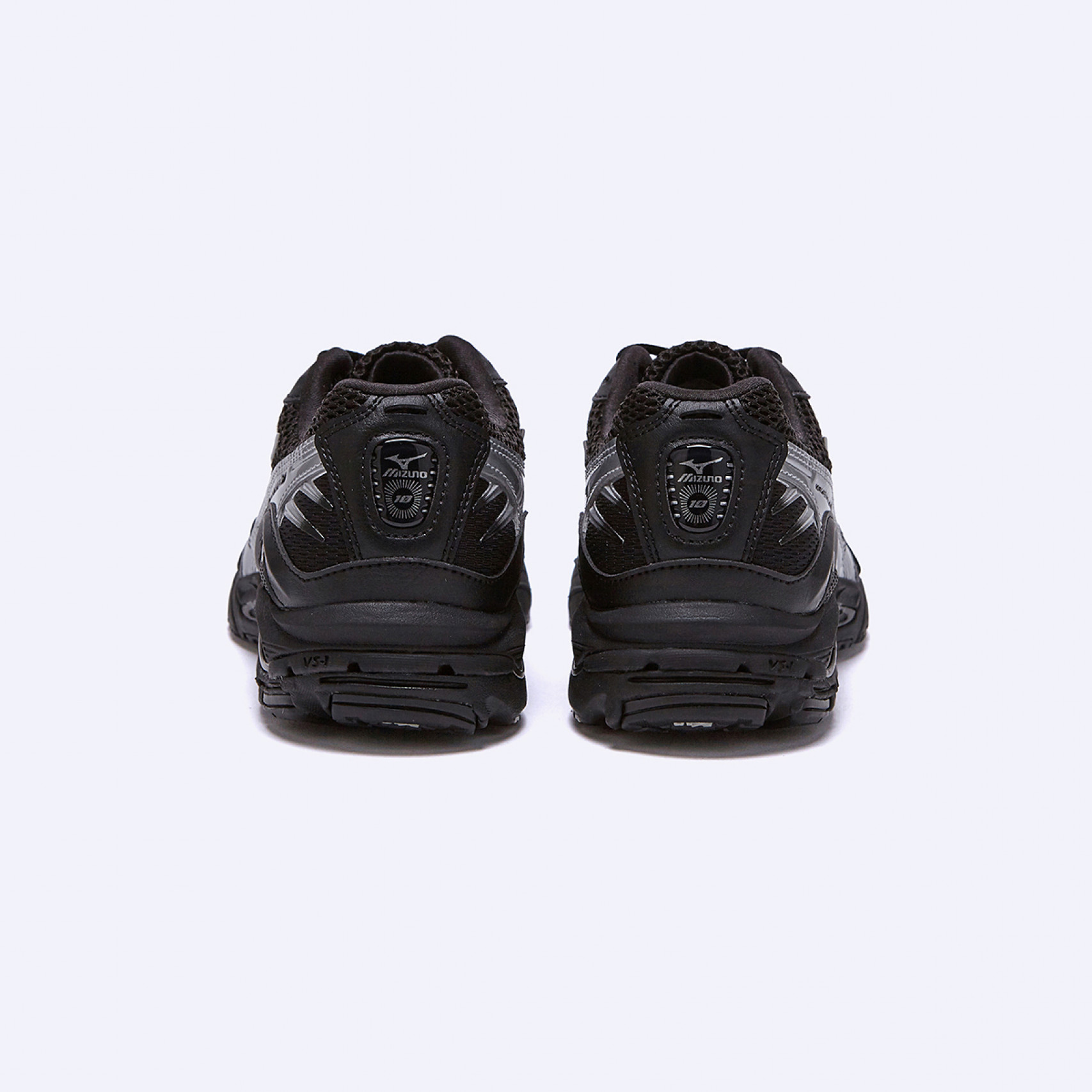 웨이브 라이더 10 프리즘 블랙 / D1GA243151