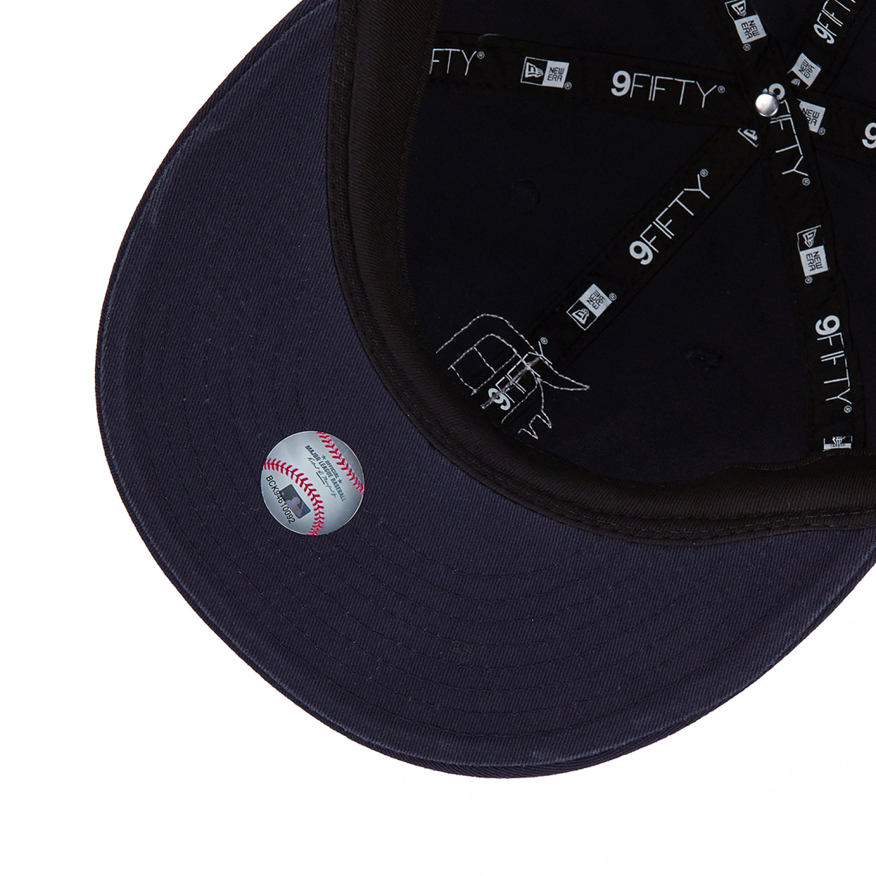 MLB 쿠퍼스타운 뉴욕양키스 아플리케 레트로 크라운 스트랩백 네이비 / 14881428