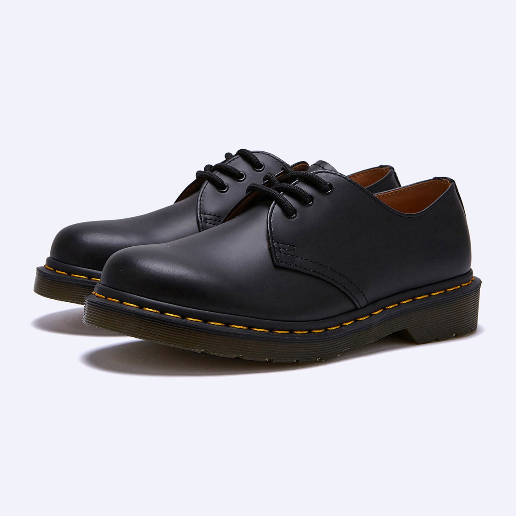 1461 3홀 스무스 블랙 / 11838002