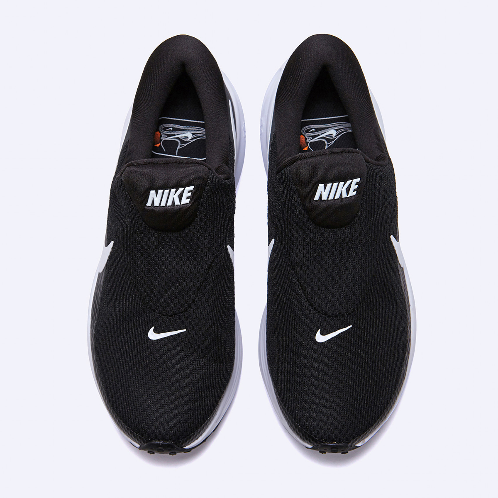 레볼루션 8 이지온 블랙 여성 / HQ2415-001