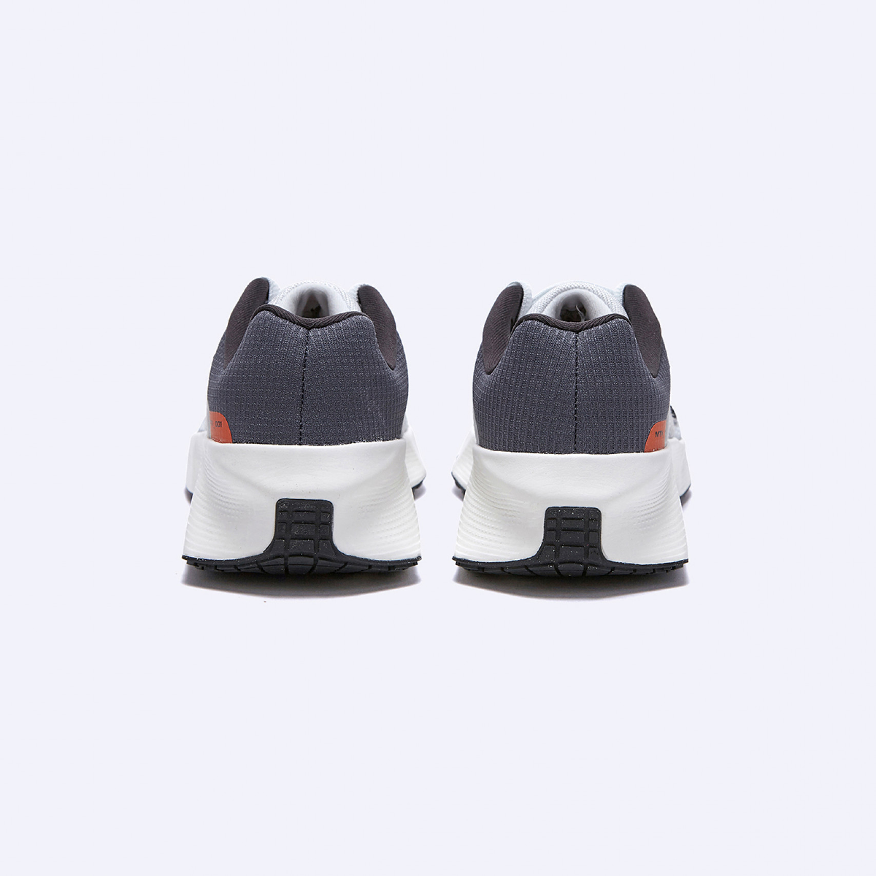 메트로 TEK 써밋 화이트 남성 / HM9493-104