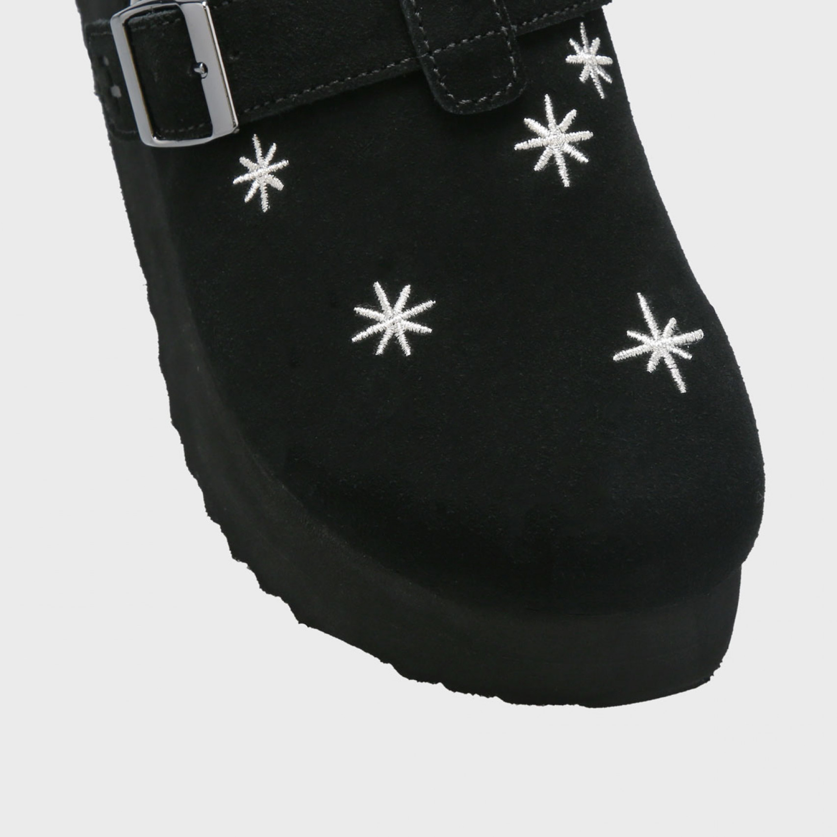 오찌x로파서울 토피 스웨이드 클로그 블랙 / FLOTFA3W49