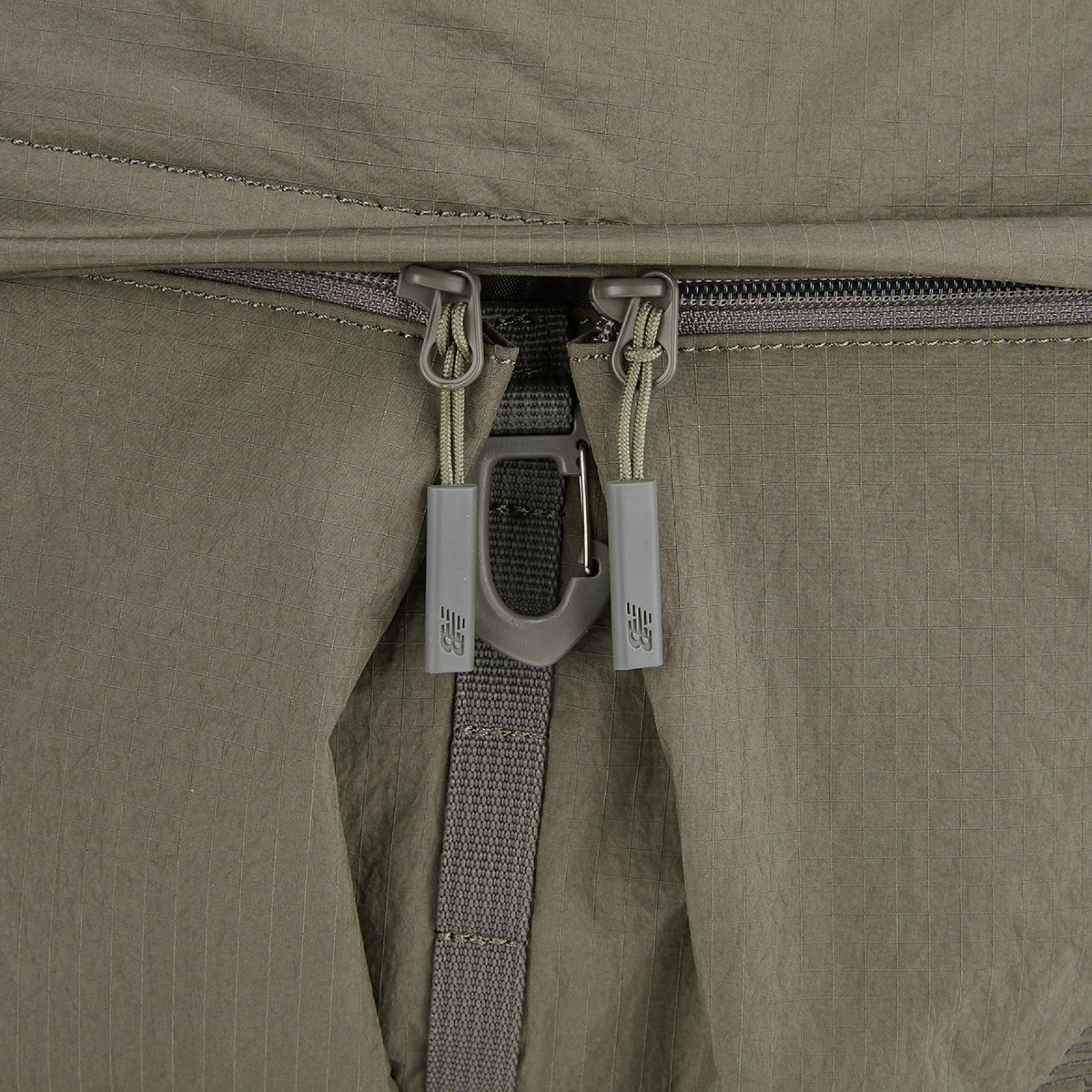 올라운드 매트글로시 투 포켓 크로스백 카키 / NBGCFB2103