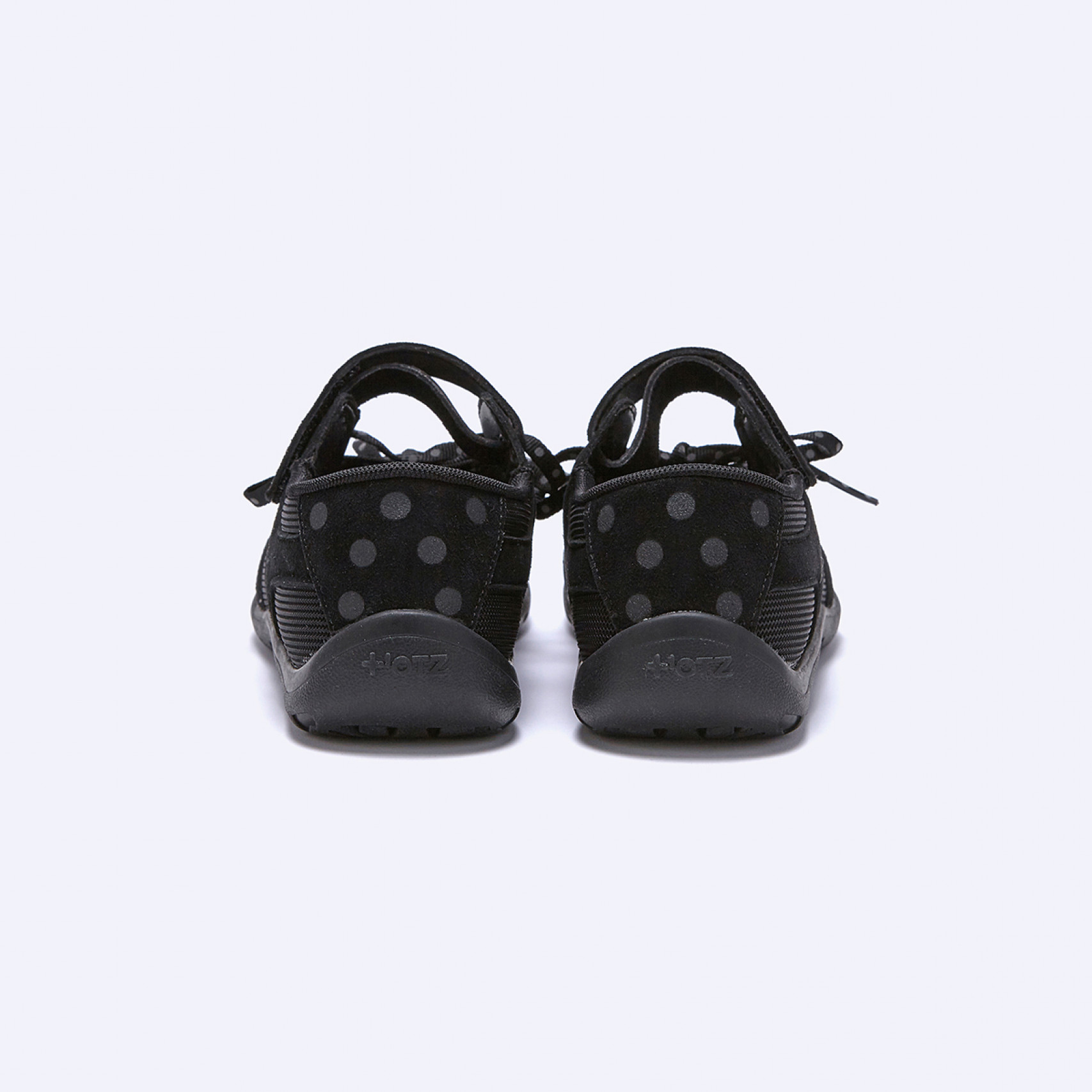 로마리 레이스업 스웨이드 도트 블랙 / FLOTGA1W80