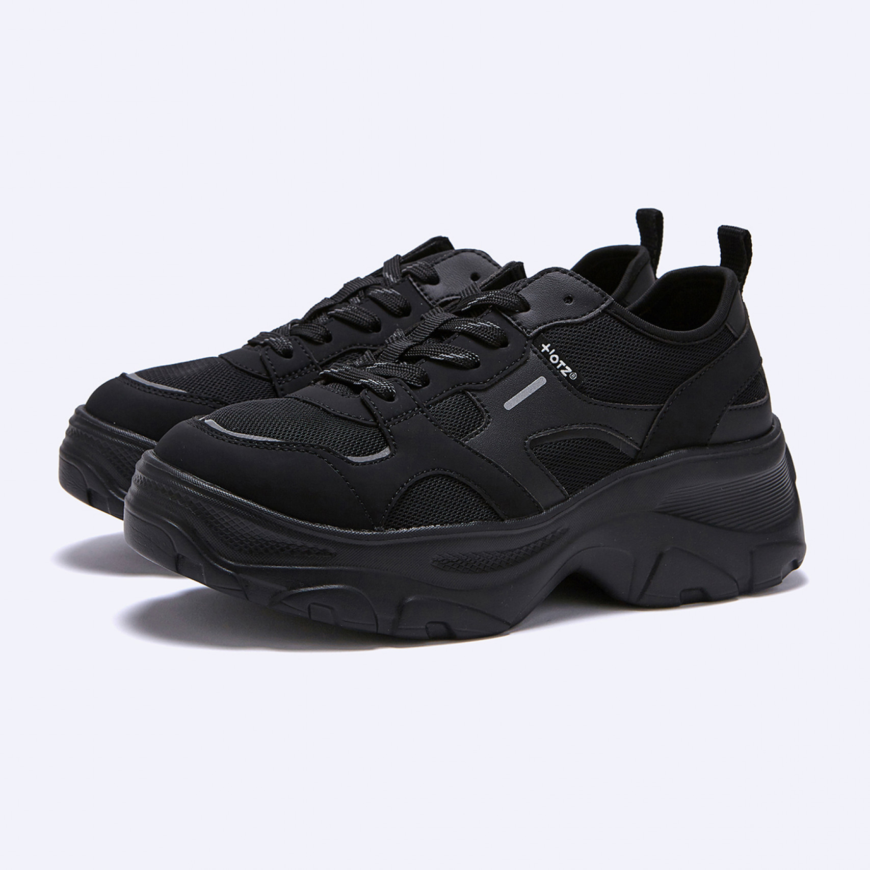 로미타 플랫폼 스니커즈 메쉬 블랙 / FLOTGA0W04