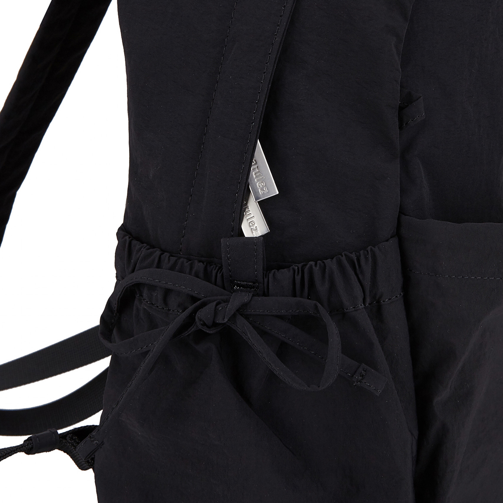 미니 리본 포켓 백팩 블랙