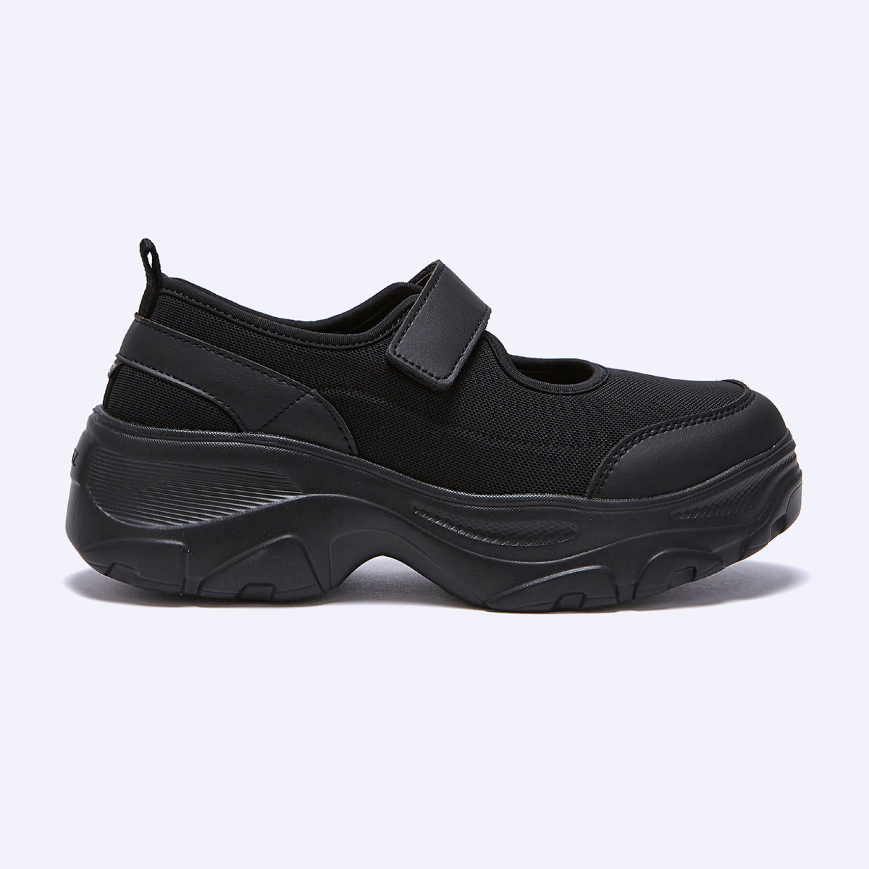 로미타 플랫폼 벨크로 메리제인슈즈 블랙 / FLOTGA1W05